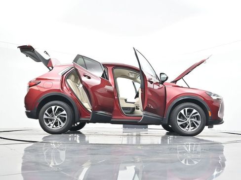 Used 2022 Buick Envision Essence w/ Safety Package image 44