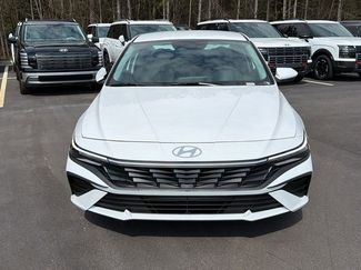 New 2026 Hyundai Elantra SE video 2