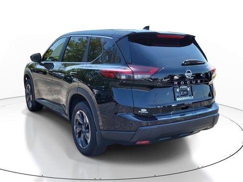 Used 2026 Nissan Rogue SV FWD image 4