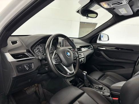 Used 2018 BMW X1 xDrive28i image 9