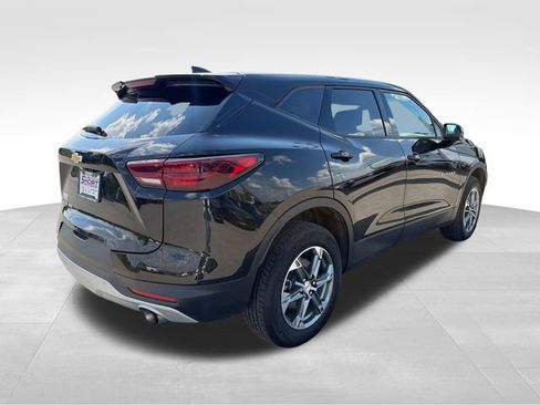 Used 2025 Chevrolet Blazer LT AWD/4WD image 5