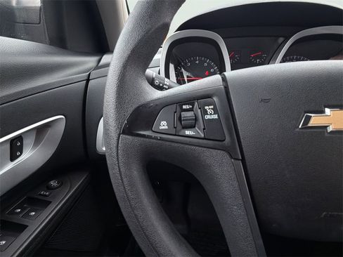 Used 2016 Chevrolet Equinox LS image 27