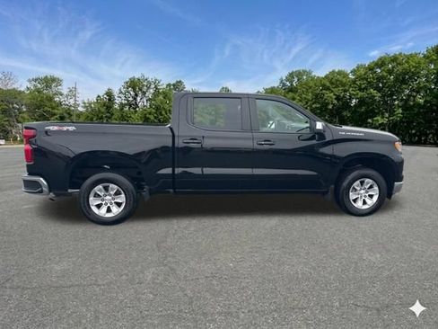 Used 2025 Chevrolet Silverado 1500 LT AWD/4WD image 9