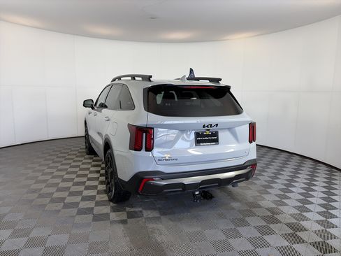 Certified 2025 Kia Sorento SX image 8