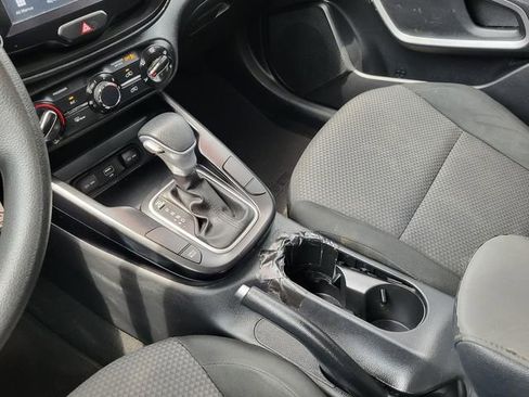 Used 2020 Kia Soul LX FWD image 9