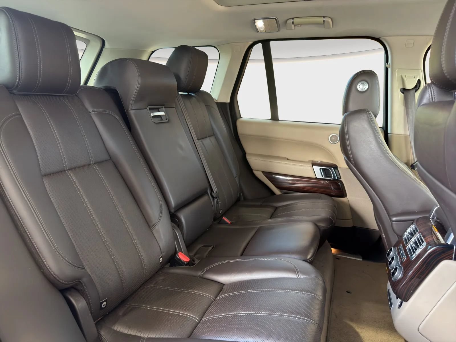 Used 2016 Land Rover Range Rover HSE AWD/4WD image 19