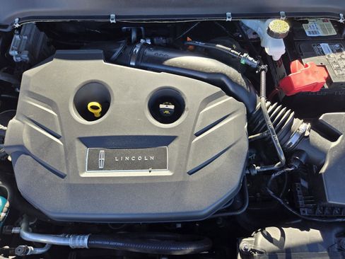 Used 2020 Lincoln MKZ Reserve w/ Monochromatic Package image 31