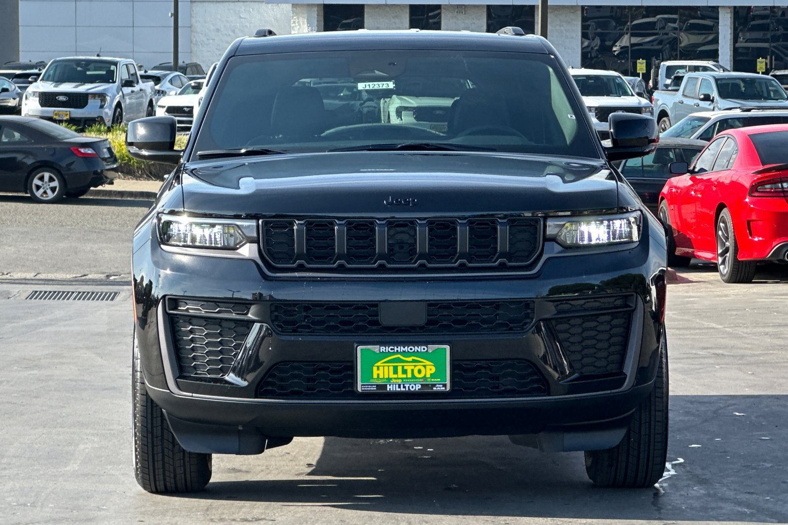New 2026 Jeep Grand Cherokee Altitude AWD/4WD image 9
