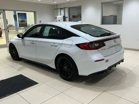 Used 2023 Honda Civic Sport image 10