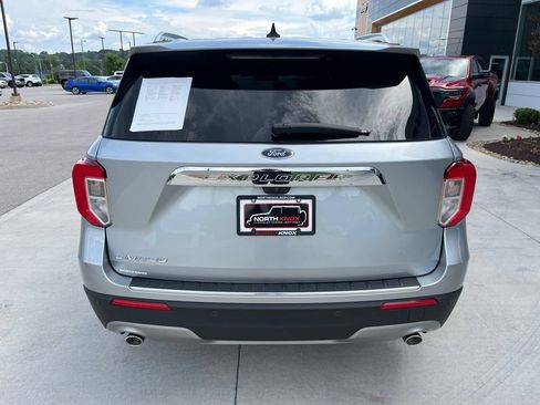 Used 2023 Ford Explorer Limited w/ Limited Technology Package RWD image 21