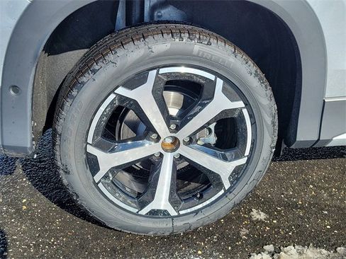 New 2026 Volkswagen Tiguan SE image 5