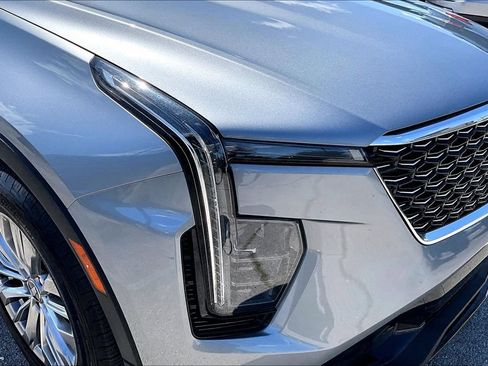 Used 2025 Cadillac XT4 Premium Luxury AWD/4WD image 38