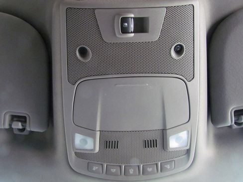 Used 2018 Ford F150 Lariat w/ Trailer Tow Package image 39