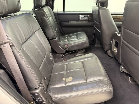 Used 2008 Lincoln Navigator 2WD image 30