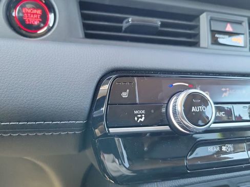 Certified 2025 Honda Pilot Touring image 28