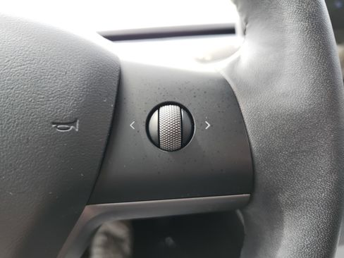 Used 2022 Tesla Model 3 Long Range image 33