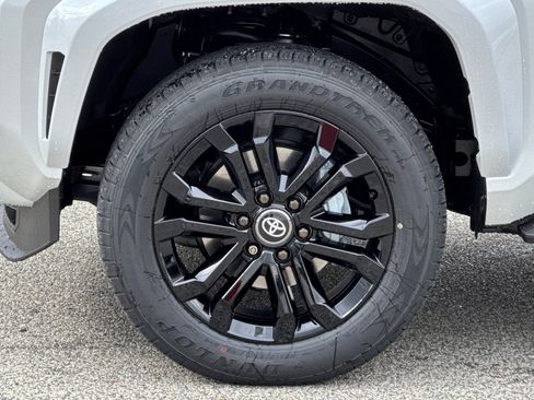 New 2026 Toyota 4Runner 4WD image 24