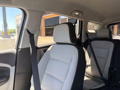 Used 2022 GMC Terrain SLE w/ Driver Convenience Package FWD image 36