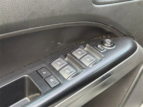 Used 2021 Chevrolet Colorado LT w/ LT Convenience Package image 14