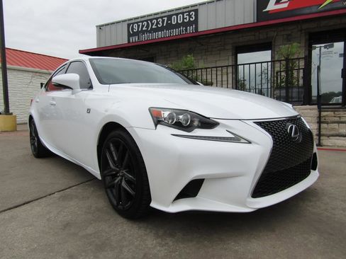 Used 2014 Lexus IS 250 w/ F-Sport Package RWD image 6