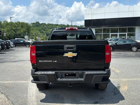 Used 2019 Chevrolet Colorado Z71 AWD/4WD image 7