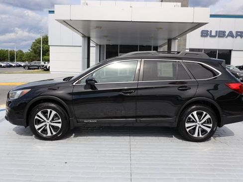 Used 2019 Subaru Outback 2.5i Limited w/ Protection Package #1 AWD/4WD image 2
