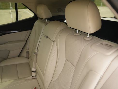 Used 2023 Buick Envision Essence image 28