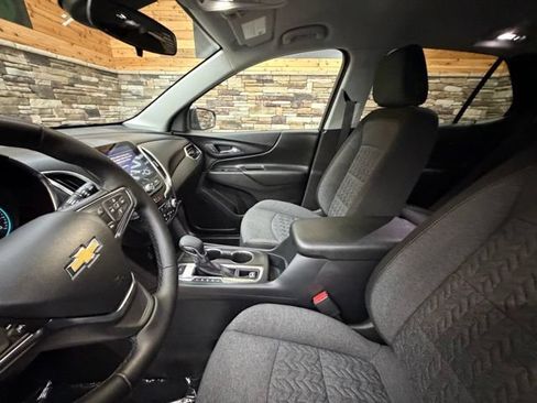Used 2024 Chevrolet Equinox LT AWD/4WD image 13