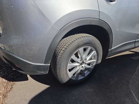 Used 2015 MAZDA CX-5 Touring image 3