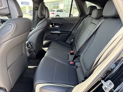 New 2026 Mercedes-Benz GLC 300 image 12