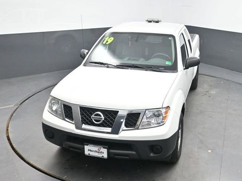 Used 2019 Nissan Frontier S image 21