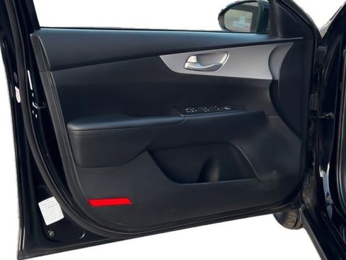 Used 2024 Kia Forte LXS image 15