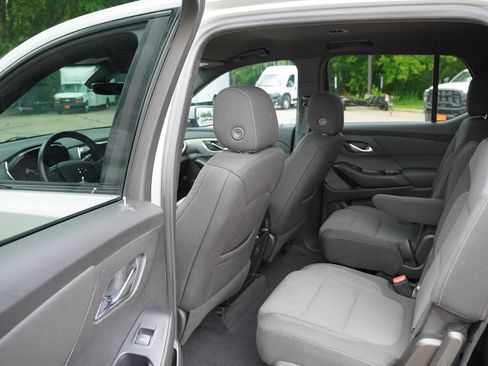 Certified 2022 Chevrolet Traverse LT w/ Midnight/Sport Edition AWD/4WD image 16