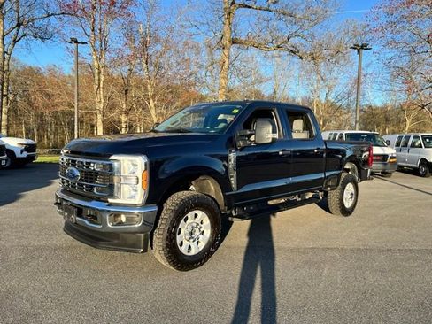 Used 2024 Ford F350 XLT w/ Snow Plow Prep Package AWD/4WD image 2