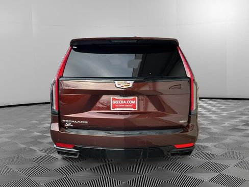 Used 2022 Cadillac Escalade Sport w/ Touring Package AWD/4WD image 5