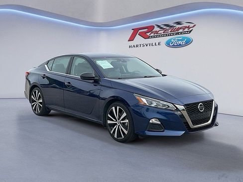 Used 2021 Nissan Altima 2.5 SR FWD image 1