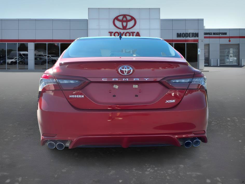 Used 2023 Toyota Camry XSE FWD image 4