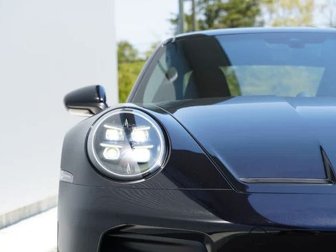 Used 2025 Porsche 911 GT3 RWD image 5
