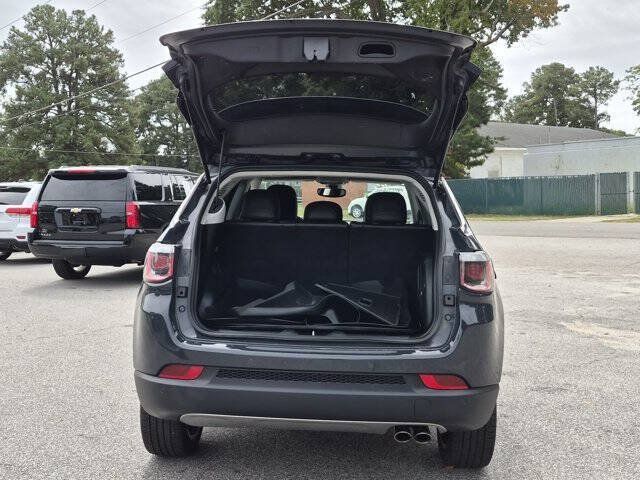 Used 2018 Jeep Compass Limited w/ Navigation Group AWD/4WD image 33
