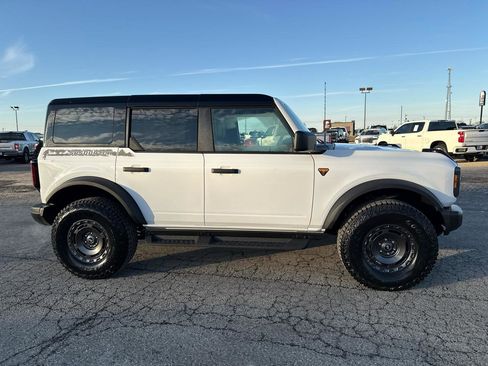 New 2025 Ford Bronco Badlands w/ Sasquatch Package AWD/4WD image 5
