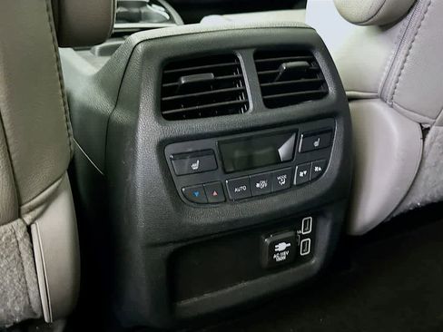 Used 2021 Honda Passport Elite image 13