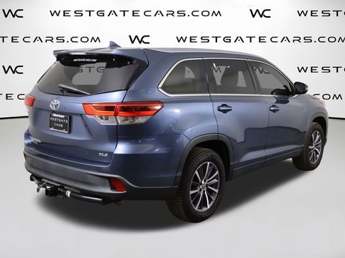 Used 2017 Toyota Highlander XLE image 48