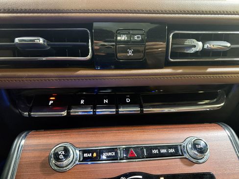 Used 2023 Lincoln Aviator Reserve w/ Elements Package Plus RWD image 21