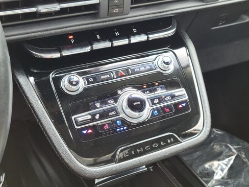 Used 2022 Lincoln Corsair Reserve AWD/4WD image 19
