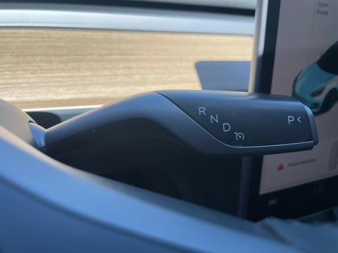 Used 2021 Tesla Model 3 Standard Range Plus RWD image 14