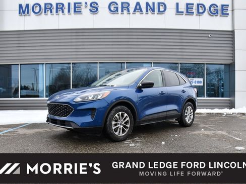Used 2022 Ford Escape SE image 1