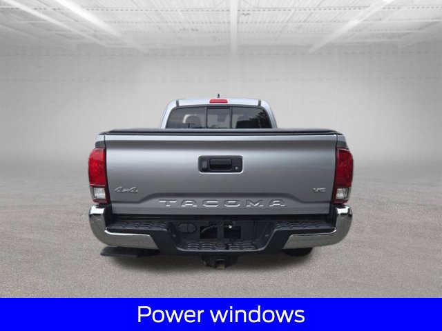 Used 2021 Toyota Tacoma SR5 AWD/4WD image 8