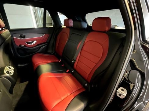 Used 2022 Mercedes-Benz GLC 300 4MATIC image 21