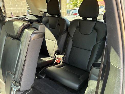 Used 2020 Volvo XC90 T6 Momentum image 13