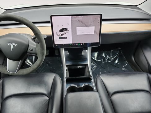 Used 2020 Tesla Model 3 Long Range AWD/4WD image 16